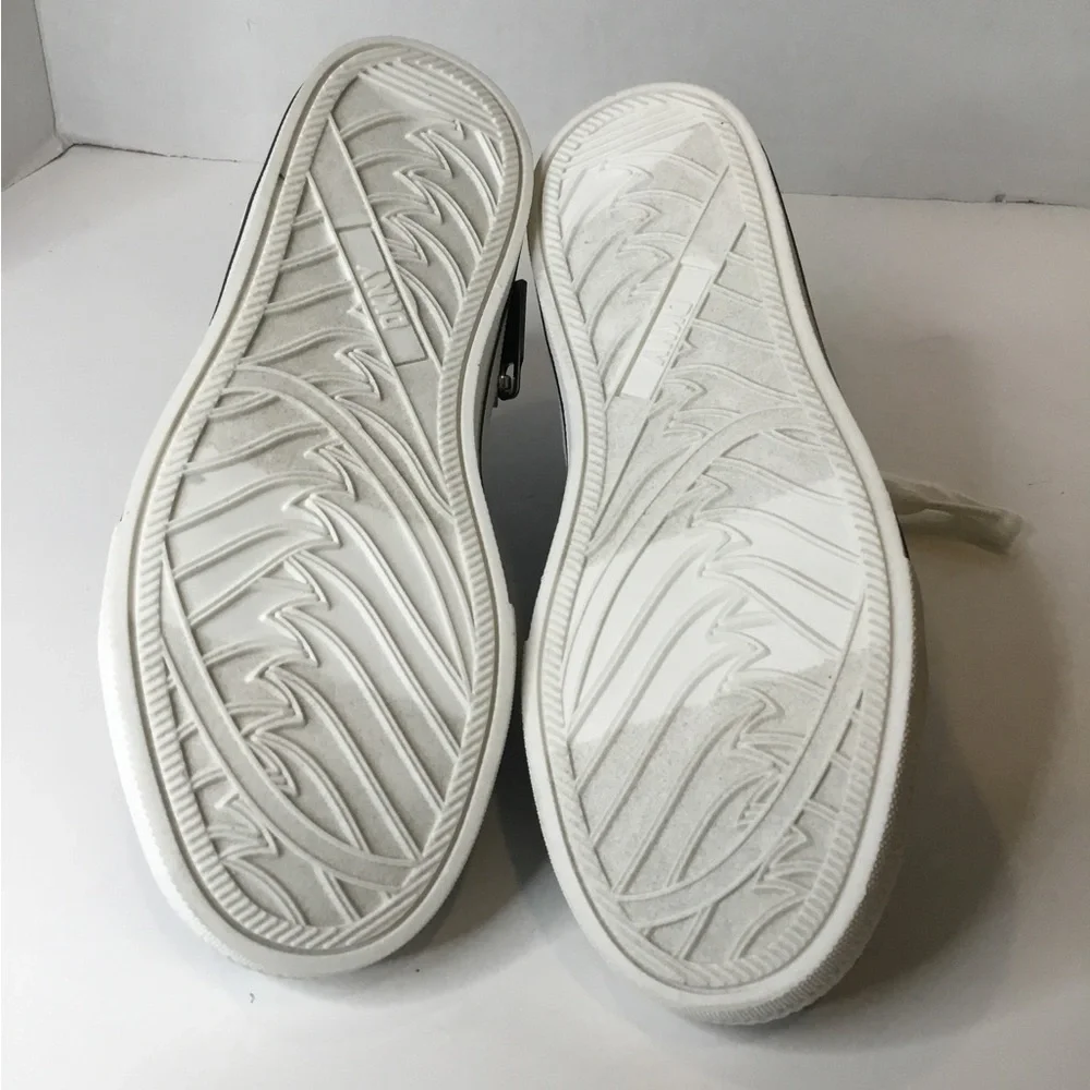 Kids DKNY Hannah Hightop shoes size 1
